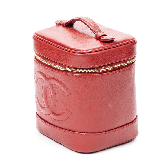 Chanel CC Timeless Tall Vanity Case - Picture 2 of 8